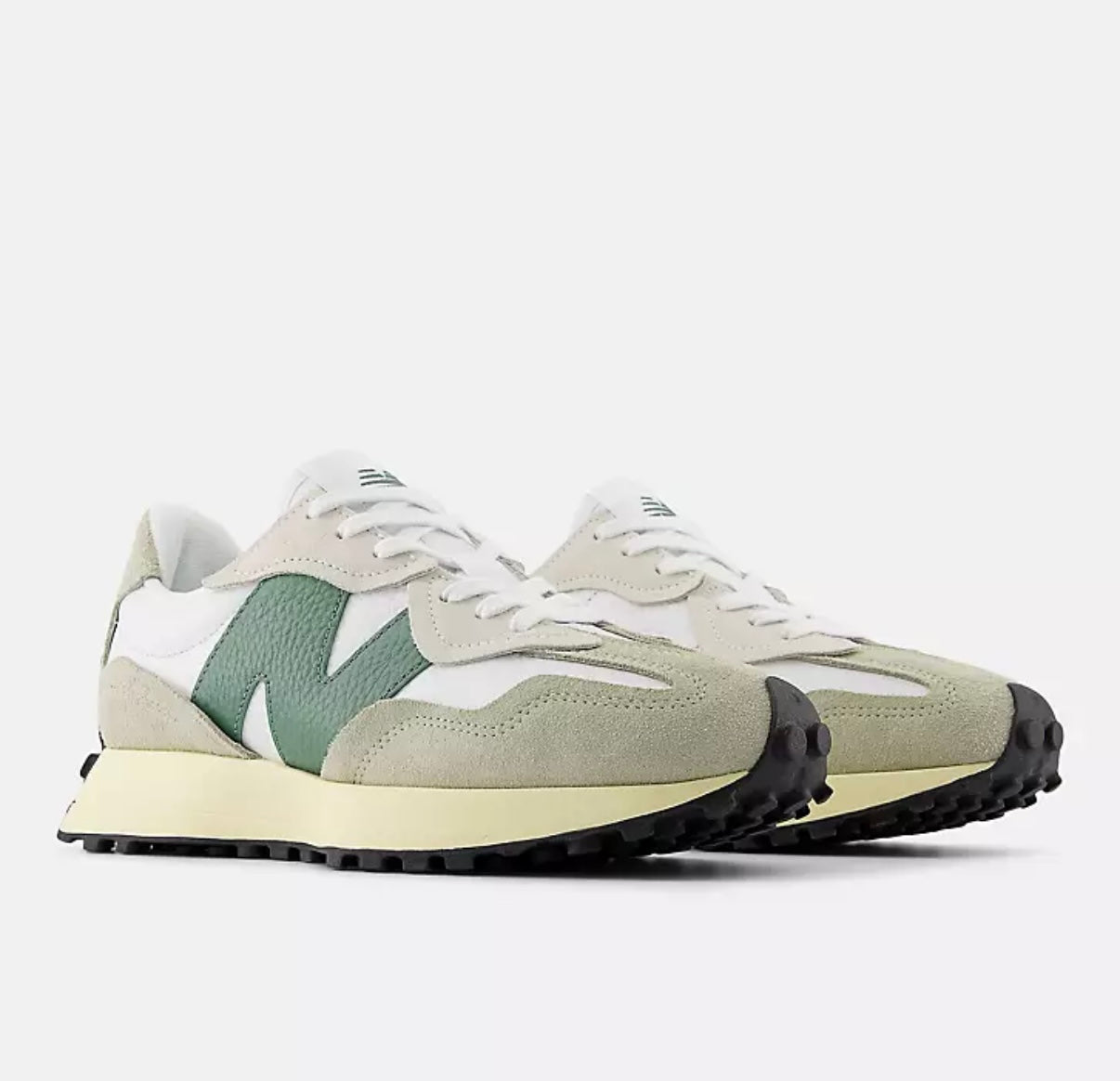 New Balance 327