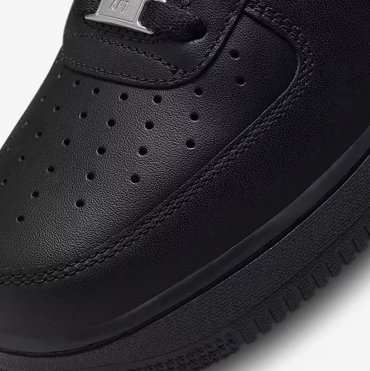 Nike Air Force 1 '07